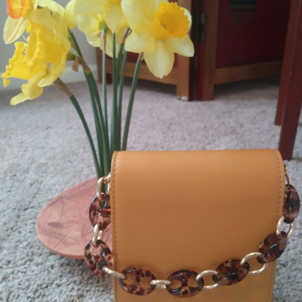 Urban Expressions Bobbie Vegan Leather bag